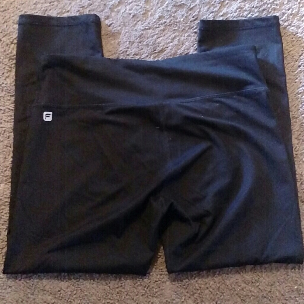 Fabletics Black Athletic Capri Pants - image 2